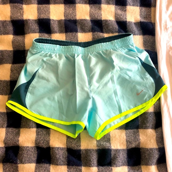 Nike Pants - NWOT Nike Running Shorts